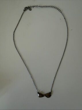Delicate Silver Bow Pendant Necklace